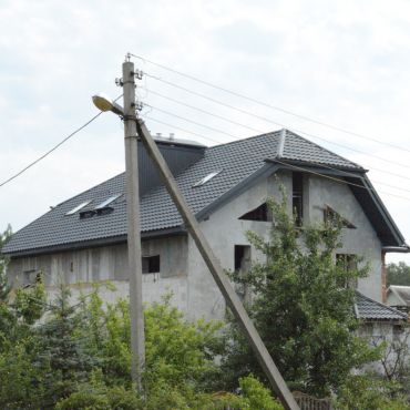 Монтаж модульной черепицы в д. Большой Тростинец